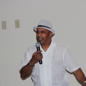 Meet your Posher, Halifu